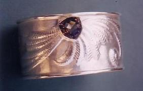 Brazalete Trill&oacute;n BT-01